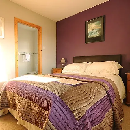 River Bed and breakfast 4*