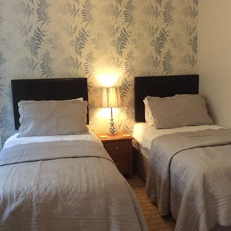 River Bed & Breakfast 4*