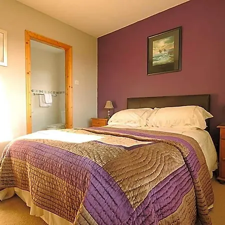 Bed & Breakfast River