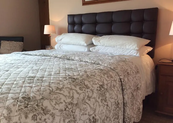 Bed & Breakfast River